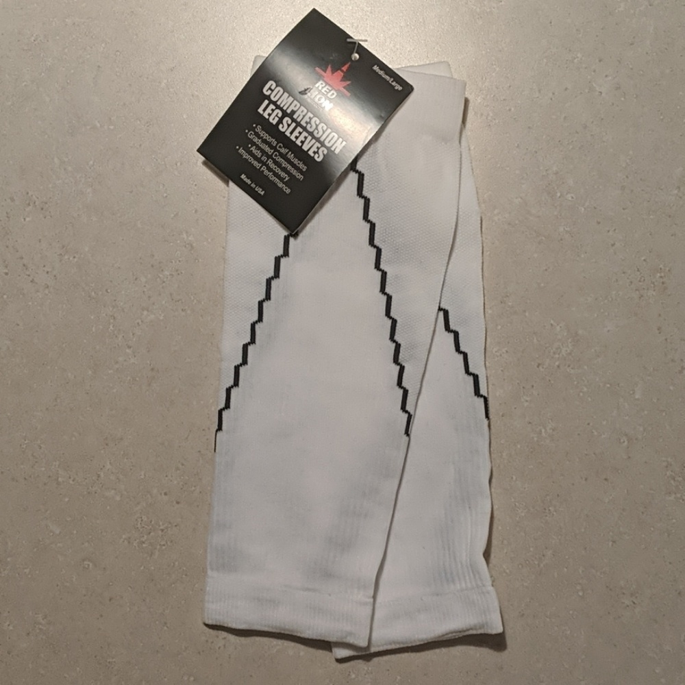 🆓White & Black Compression Leg Sleeves
